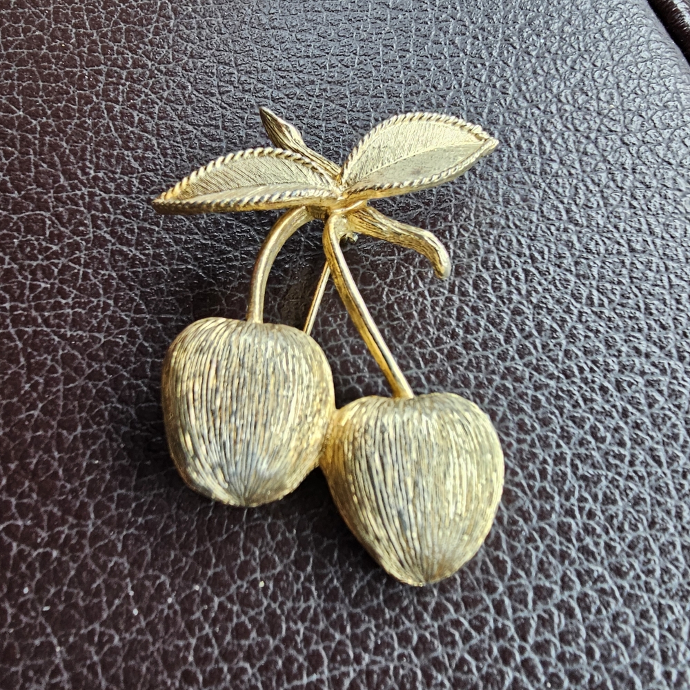 Sarah Coventry Gold Cherry Brooch